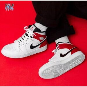 Nike Air Jordan‎ 1 Mid GS 'White Black Red' 2019 554725-116 Youth Size 7Y
